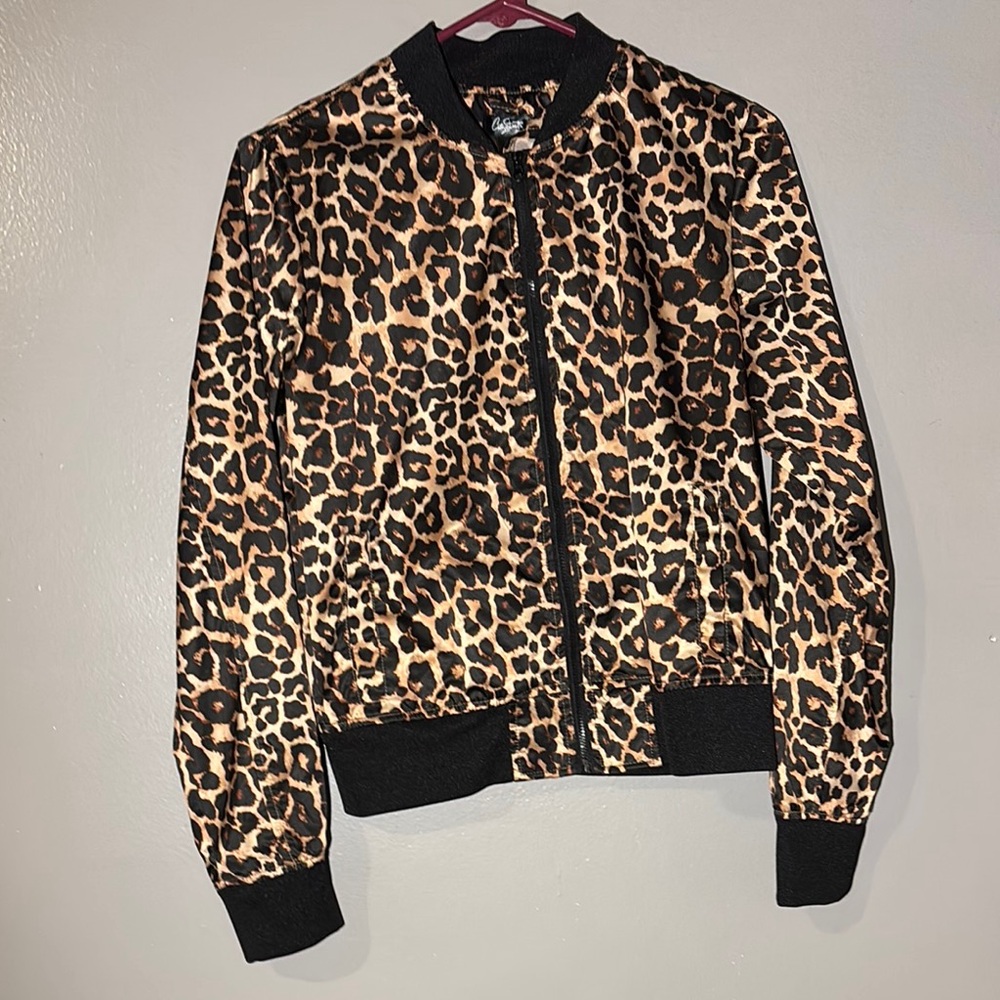 Edgy leopard jacket , comfortable, stylish, baddie , aesthetic